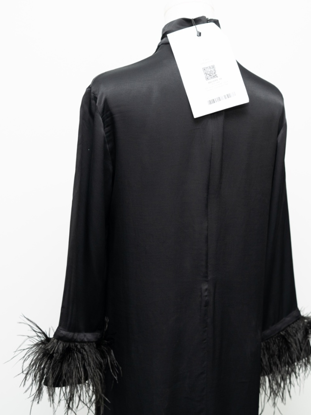 Sleeper - Party Shirt Dress with Detachable Feathers - Picture 13 of 14